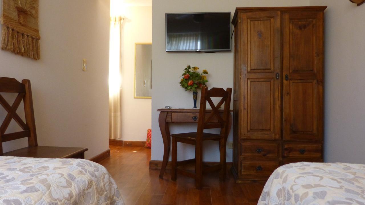 Hotel El Descanso Junín Exteriör bild